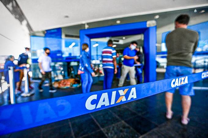 05_08_2020_fila_agencia_caixa (1)