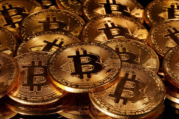 2020-03-13t151516z_1_lynxmpeg2c1mf_rtroptp_4_tech-cripto-bitcoin