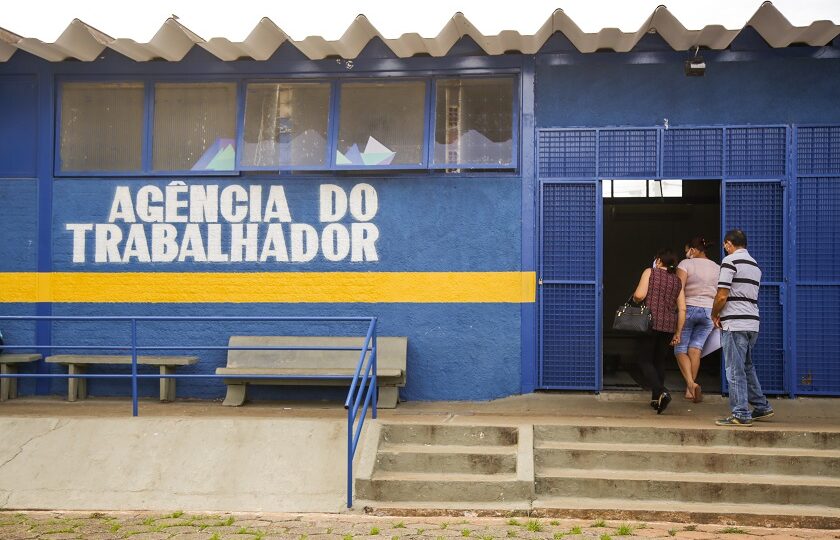 Agencias-do-Trabalhador-840x540