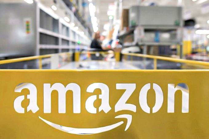Amazon abrirá loja de roupas, onde algoritmos vão sugerir o que provar